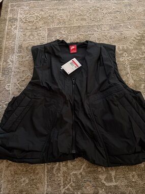 Nike Tech Pack Insulated Vest NWT Black Size L